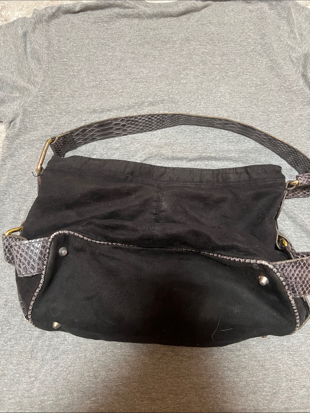 Daisy Fuentes Black Shoulder Bag with Gray Faux Snakeskin Accents - Picture 3 of 5
